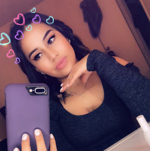 Meet your Posher, Daniela